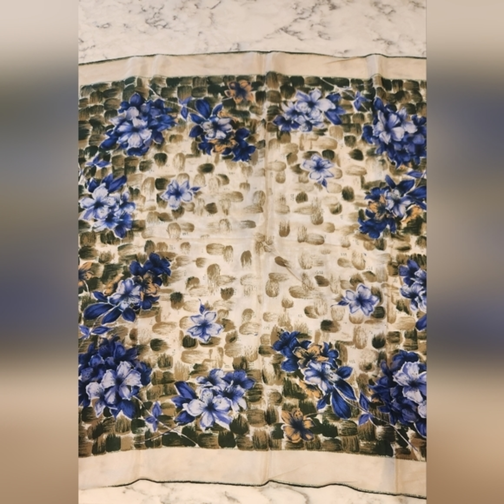 Vintage 1960s Floral Scarf‎